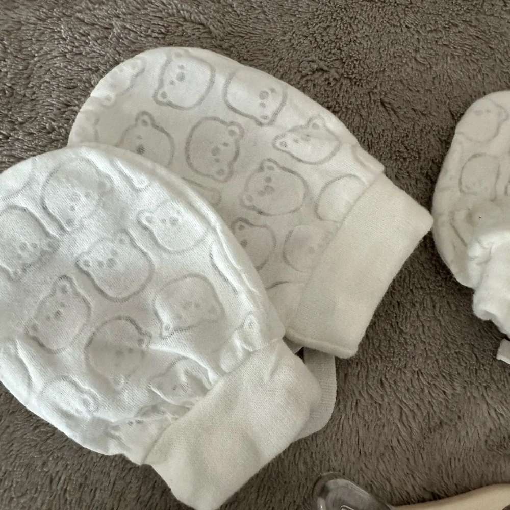 White Baby Mittens Set